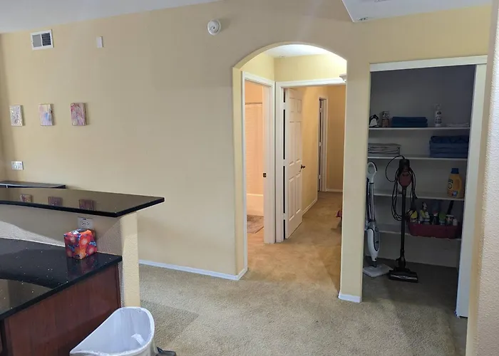 Apartment Has Gym, Pool & Balcony Gated Covered Parking *