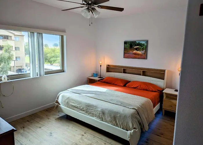 Apartment Has Gym, Pool & Balcony Gated Covered Parking Phoenix
